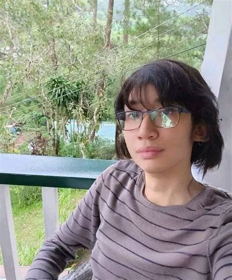 solid puday ang pasalubong kay jude|Short haired chinita na may pagkajabolera .